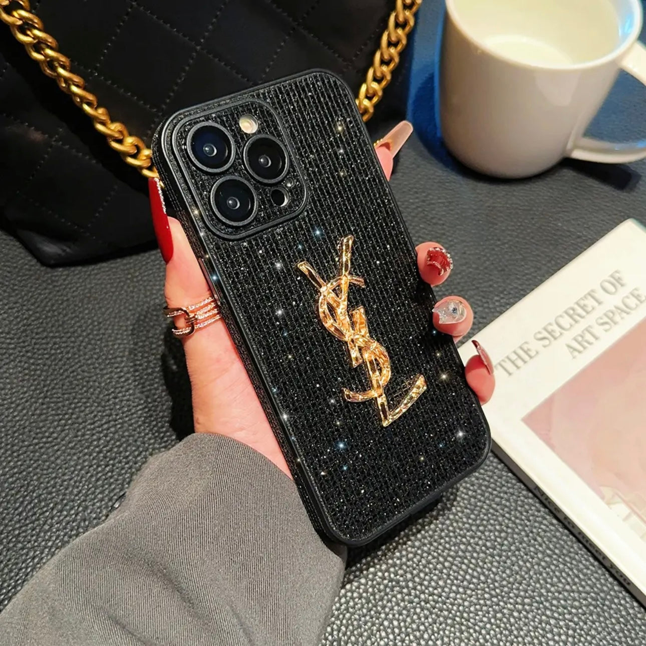 YSL Luksuriøst iPhone-deksel