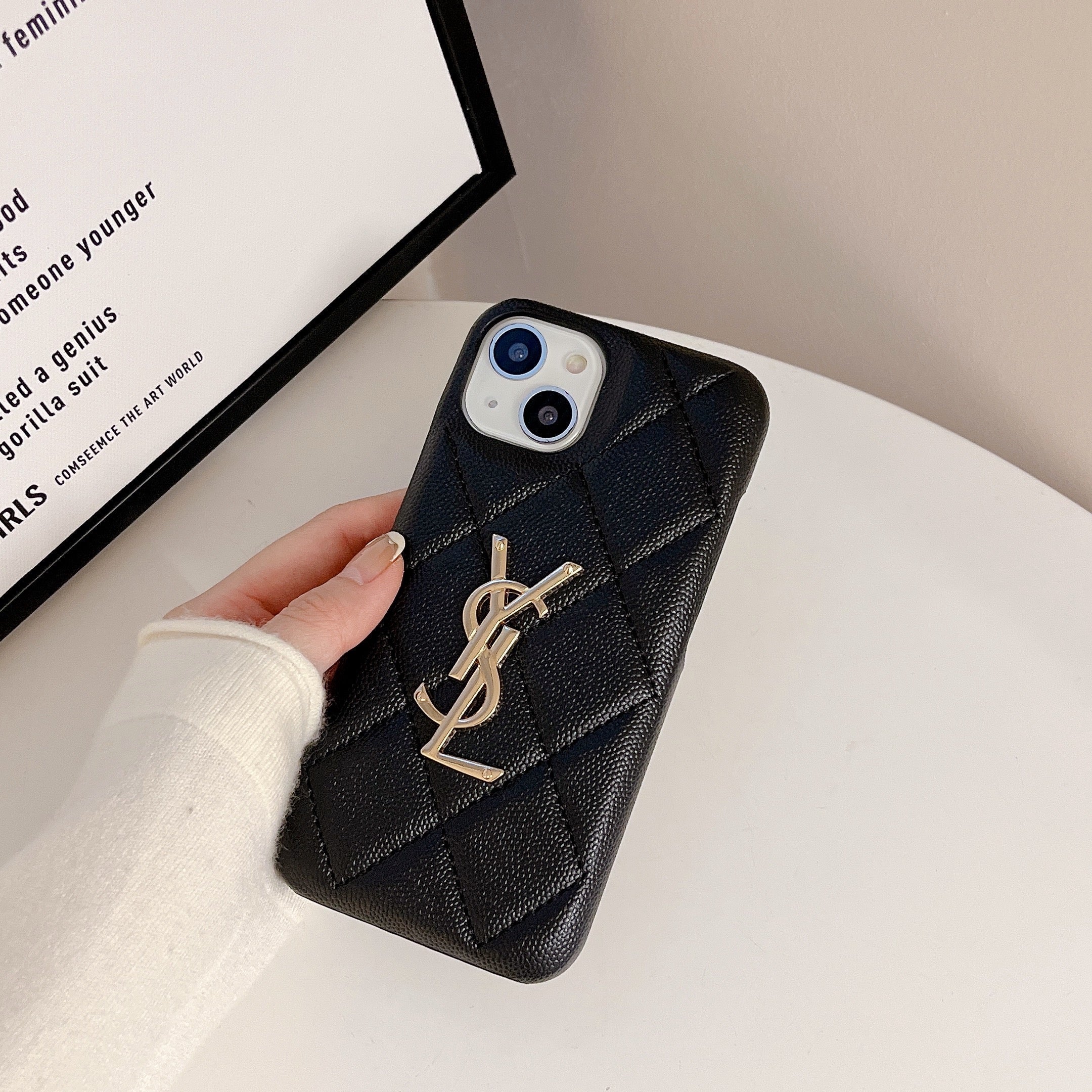 YSL Luksuriøst iPhone-deksel