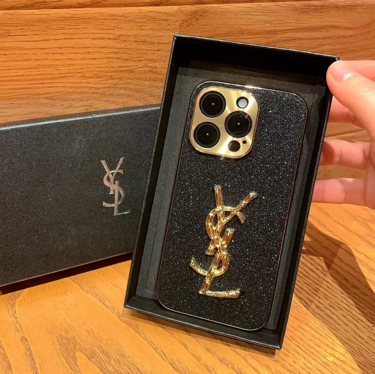 YSL x Mono iPhone-deksel (med boks) | Skinne